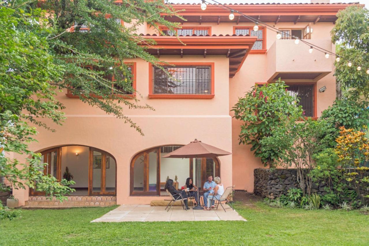 Luna Inn B&B Ciudad Cariari ภายนอก รูปภาพ