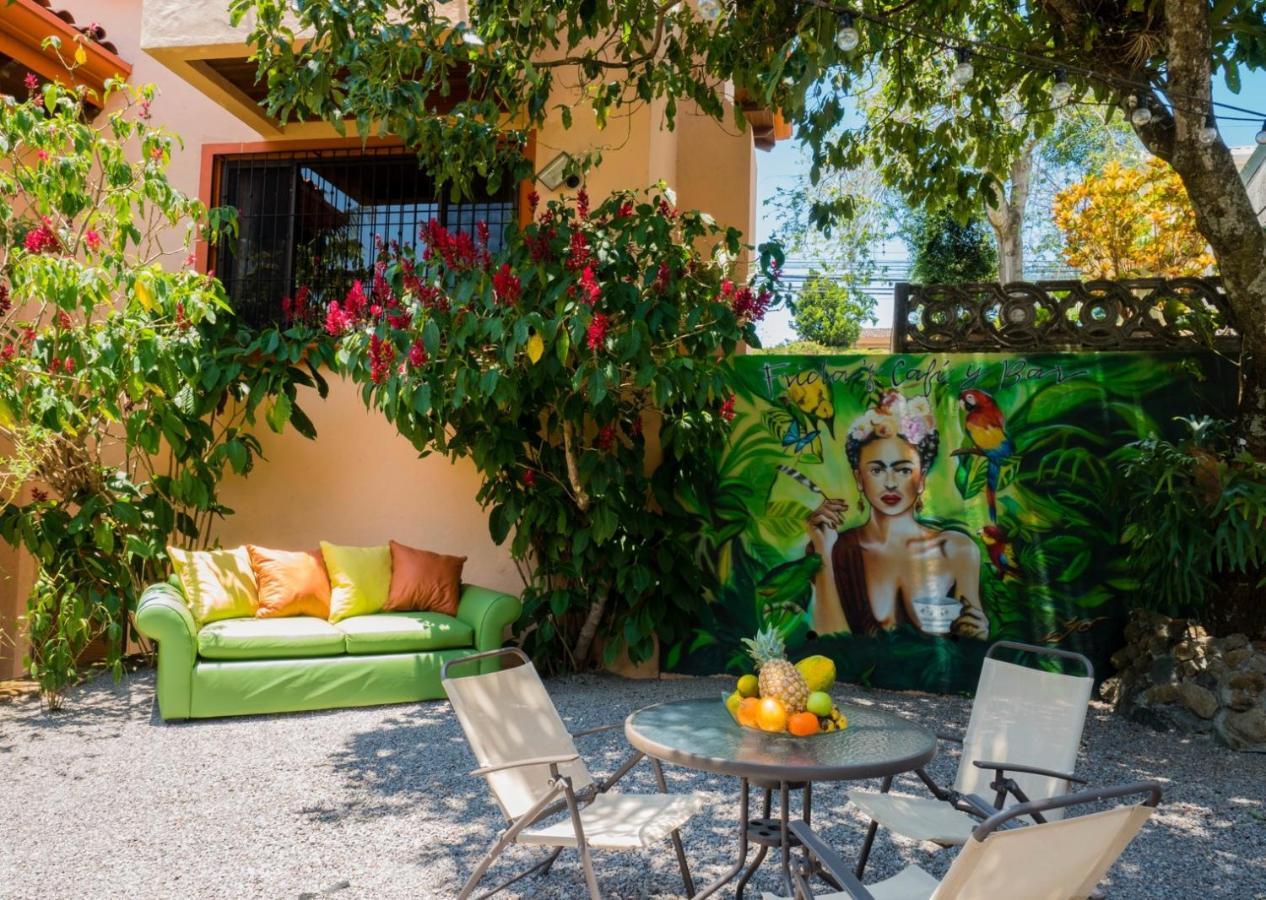 Luna Inn B&B Ciudad Cariari ภายนอก รูปภาพ