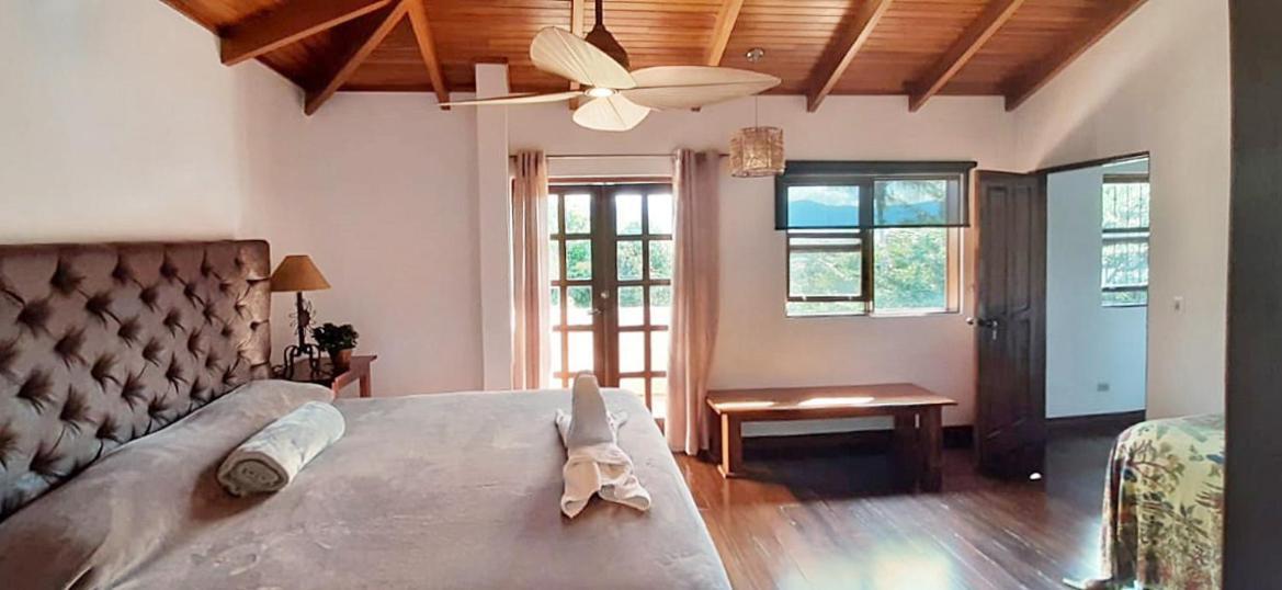 Luna Inn B&B Ciudad Cariari ภายนอก รูปภาพ